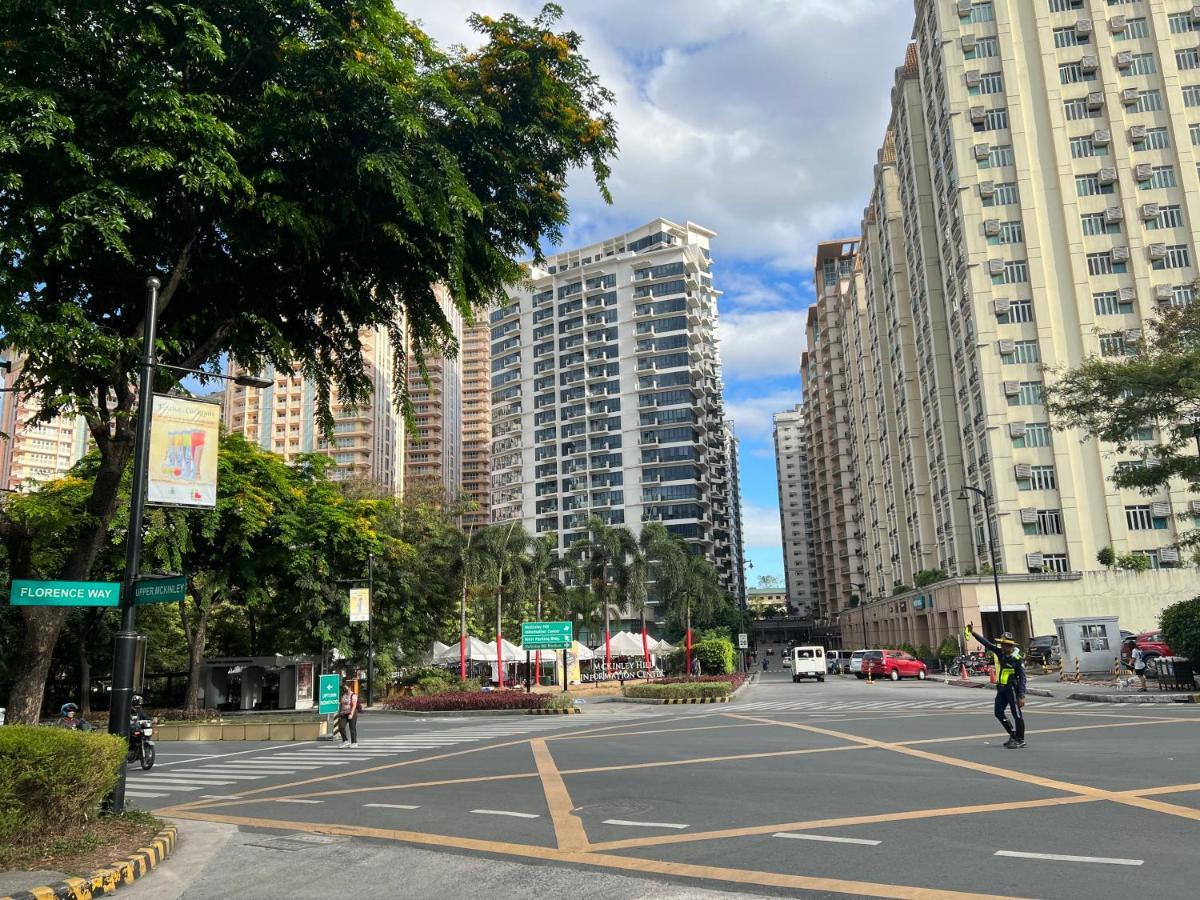 Condotel In Venice Grand Canal Mall Taguig Exterior foto